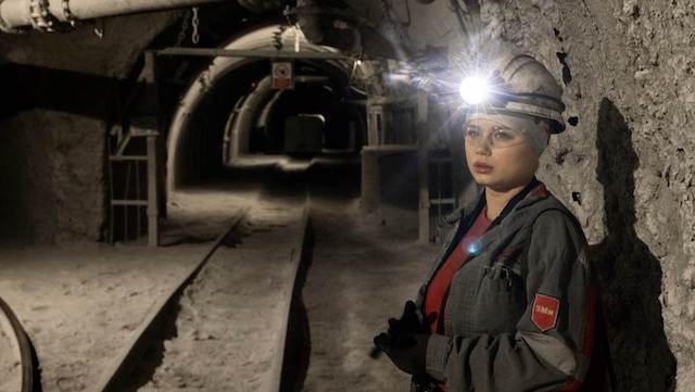 Свежие новости: Все більше українських жінок ідуть працювати на чоловічих роботах, - The Guardian