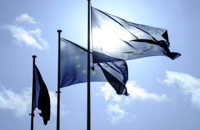 Свежие новости: Єврокомісія вкрай стурбована скандальним законом про НАБУ і САП та чекає пояснень Києва