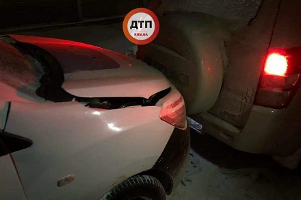 Свежие новости: В Киевской области полицейские врезались в автомобиль Suzuki