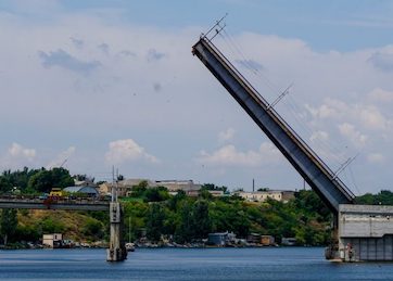 Свежие новости: В Николаеве перенесли разведение мостов