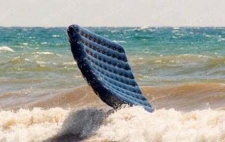 Свежие новости: В Одессе спасли десятилетнюю девочку, которую относило в море на надувном матрасе