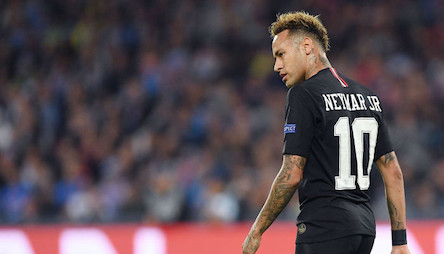 Свежие новости: «Неймар — вали отсюда». Фанаты ПСЖ с помощью баннера обратились к бразильцу в игре с Нимом