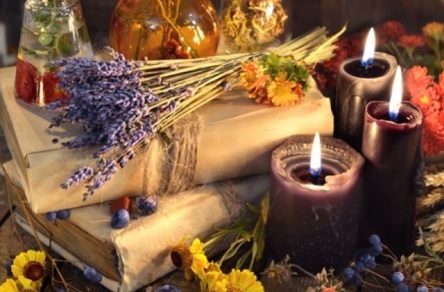 Свежие новости: Сегодня День Андрея Первозванного, когда девушки гадали на суженого