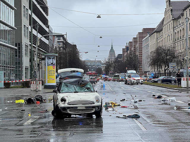 Свежие новости: В Мюнхені «політичний біженець» врізався на автомобілі у натовп людей