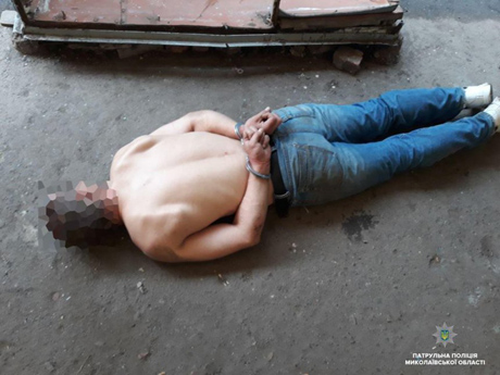 Свежие новости: В Николаеве задержали неадекватного мужчину, пристававшего к прохожим с ножом