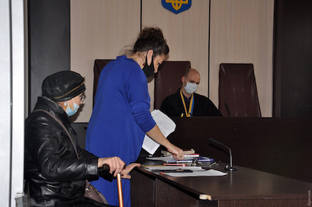 Свежие новости: В Одесской области суд отправил под домашний арест женщину, которая ударила ножом мужчину