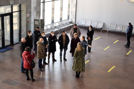 Свежие новости: Глава транспортной комиссии облсовета Кухта рассказал о результатах заседания в николаевском аэропорту