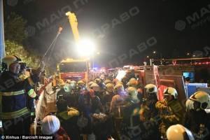 Фото новости: Трагедия на Тайване: Появилось новое видео с места происшествия. ВИДЕО Свежие новости: Трагедия на Тайване: Появилось новое видео с места происшествия. ВИДЕО