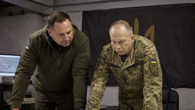 Свежие новости: Єрмак зустрічався з Сирським після відставки Федорова