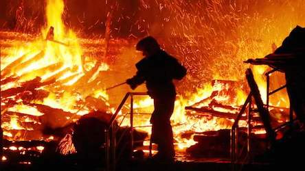 Свежие новости: В Бразилии охранник поджег детсад с малышами: девять погибших, десятки раненых