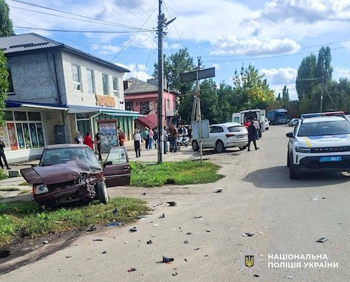 Свіжі новини: У Новому Бузі зіткнулися авто та мотоцикл: водій загинув