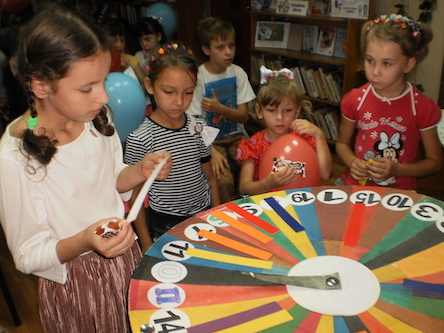 Свежие новости: Вознесенськ. Свято в дитячій бібліотеці «Україно, ми тебе заквітчали любов`ю»