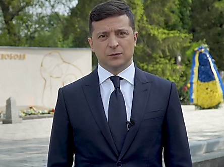 Фото новости: «Мы не делаем из войны культ», - Президент Зеленский объявил о запуске проекта «Четыре колокола» Свежие новости: «Мы не делаем из войны культ», - Президент Зеленский объявил о запуске проекта «Четыре колокола»