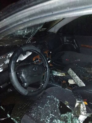 Свежие новости: В Вознесенске поздно вечером загорелась припаркованная машина. Причина пока не ясна