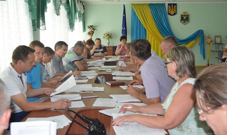 Свежие новости: Коблевцы не могут понять, что важнее, потратить деньги на проект или провести газ в село