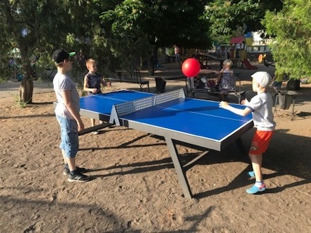 Свежие новости: У Вознесенську у парках міста з’явилися тенісні столи