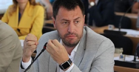 Фото новости: ВИДЕО: Ентин считает, что депутаты местных советов должны получать зарплату Свежие новости: ВИДЕО: Ентин считает, что депутаты местных советов должны получать зарплату