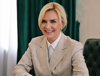 Фото новости: Замазєєва прокоментувала свою відставку та пообіцяла повернутися з проектами Свежие новости: Замазєєва прокоментувала свою відставку та пообіцяла повернутися з проектами