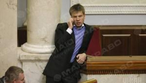 Свежие новости: Гончаренко выбросил удостоверение нардепа в знак протеста против «лжи» еврочиновников