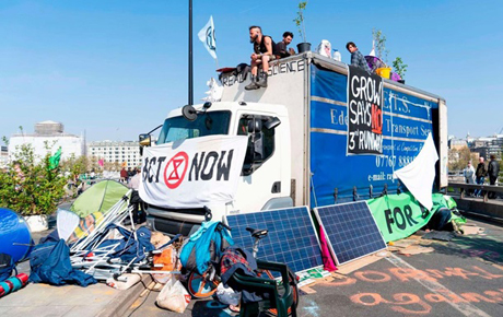 Свежие новости: В Лондоне задержали уже более 700 экоактивистов