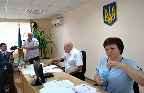 Свежие новости: В Южноукраинске депутаты проголосовали за досрочное прекращение полномочий мэра Виктора Пароконного