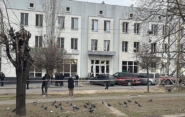 Свежие новости: На камери відеоспостереження потрапив момент вибуху у Миколаєві з жінкою-смертницею