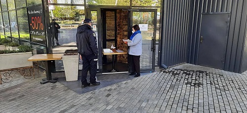 Свежие новости: В Николаеве полиция совместно с городскими властями проверяет, как магазины придерживаются карантина выходного дня