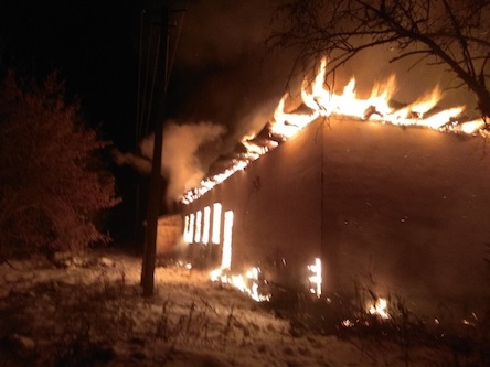 Свежие новости: В Киевской области дотла сгорел заброшенный дом культуры