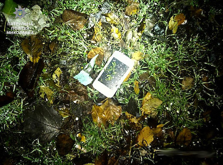 Свежие новости: Ночью в Николаеве грабитель ударил женщину шокером и отобрал у нее сумку