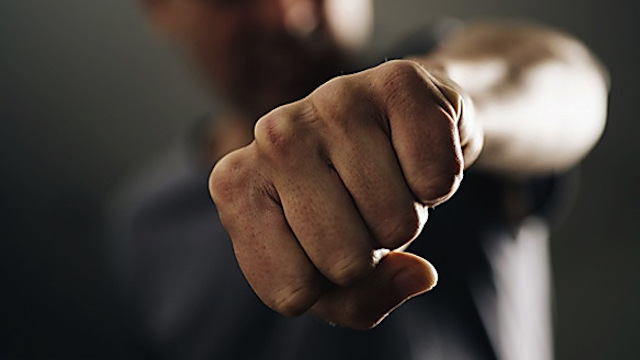 Свежие новости: На Одещині бізнесмени викрали рибінспектора, «покатали» його в багажнику та побили