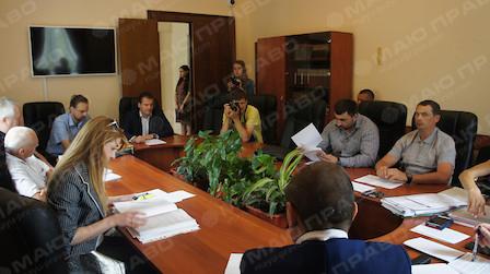 Свежие новости: Аппарат Николаевского горсовета отказался регистрировать проект Исакова об импичменте мэру Сенкевичу