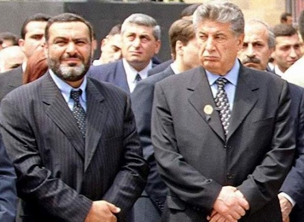 Свежие новости: 27 октября журналист занес оружие в парламент Армении и расстрелял 8 чиновников