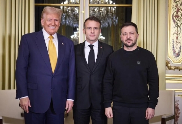 Фото новости: «Неповага до американського народу!»: радник Трампа розкритикував вбрання Зеленського Свежие новости: «Неповага до американського народу!»: радник Трампа розкритикував вбрання Зеленського