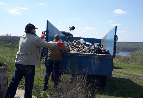 Свежие новости: В Южноукраїнську проведено змагання «Сміттєбіг-2019» з бігу та прибирання території міського пляжу