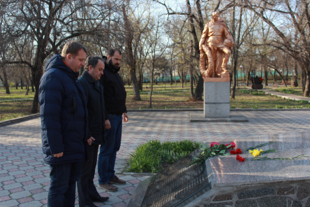 Свежие новости: Карантин не завадив вшанувати пам’ять про День визволення Вознесенська від фашистських загарбників