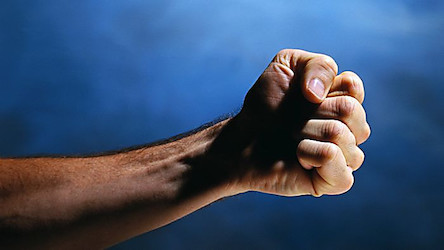 Свежие новости: В Одесской области матрос жестоко избил семь новобранцев - его приговорили к четырём месяцам ареста