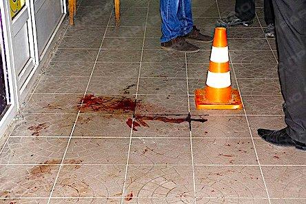 Свежие новости: В Днепре мужчины избили полицейского и выстрелили ему в лицо