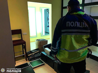 Свежие новости: В Южноукраинске полицейские провели обыски в незаконных игорных заведениях