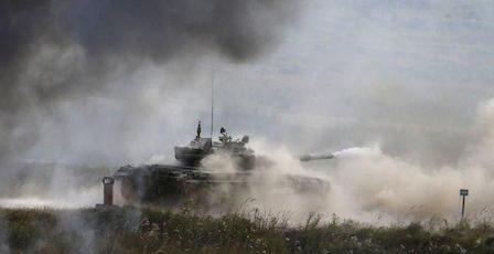 Свежие новости: Боевая тревога: Россия перебрасывает в Беларусь сотни танков