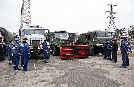Свежие новости: К зиме готовы: спасатели проверили готовность техники к реагированию на чрезвычайные события и ситуации зимой