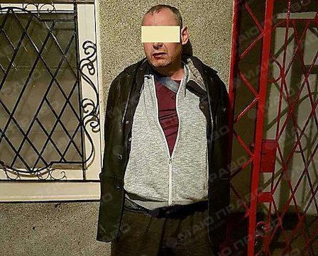 Свежие новости: В Николаеве грабитель выстрелил в таксиста и попытался забрать машину