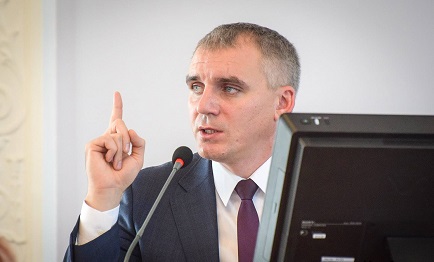 Свежие новости: У Сенкевича предложили снять с троллейбусной линии 20 миллионов, которые он сам закладывал еще несколько месяцев назад