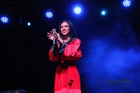 Свежие новости: Жители Снигиревки отметили День города масштабным концертом группы «НеАнгелы»