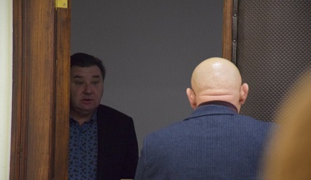 Фото новости: «Ты, фраер, блин, пошли?»: депутат Копейка устроил скандал из-за программы по бездомным животным Свежие новости: «Ты, фраер, блин, пошли?»: депутат Копейка устроил скандал из-за программы по бездомным животным