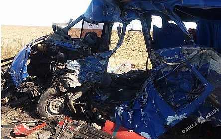 Свежие новости: Под Одессой столкнулись переполненная «маршрутка» и грузовик - по предварительным данным, погибло девять человек