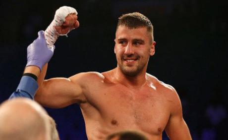 Свежие новости: Украинский чемпион отстоял титул в бою против французского боксера Нгумбу