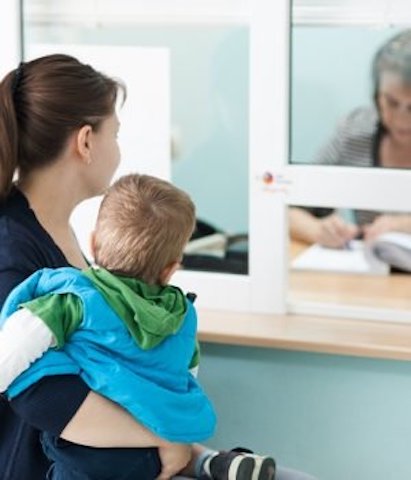 Свежие новости: В Николаевской области одиноких матерей заставляют вернуть часть выплаченных пособий