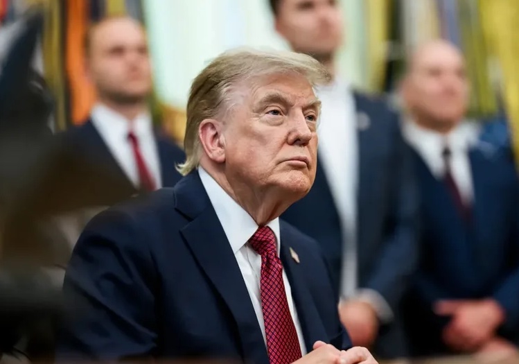 Свежие новости: Трамп запровадив до 100% мита на імпорт дронів та їхніх комплектуючих у США