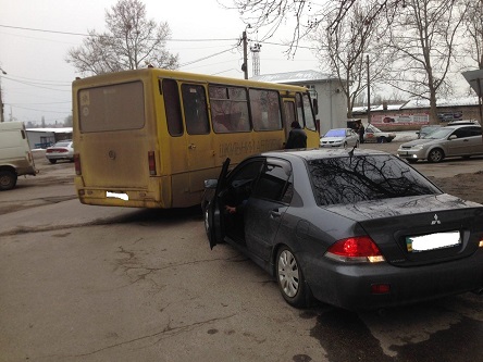 Свежие новости: В Николаеве попал в аварию автобус со студентами