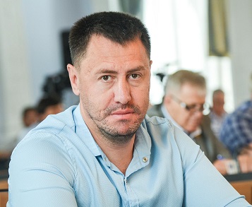 Свежие новости: Депутат Ентин обвинил Ермолаева в «покровительстве» незаконной торговли на Соборной